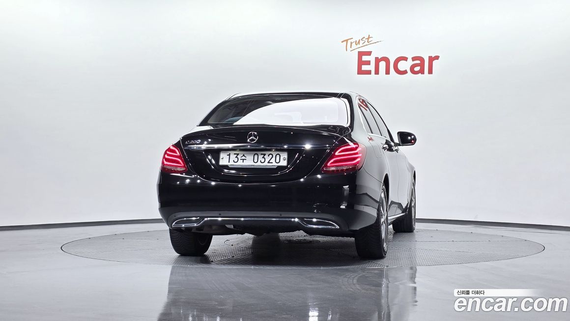 Mercedes-Benz C-Class 2017