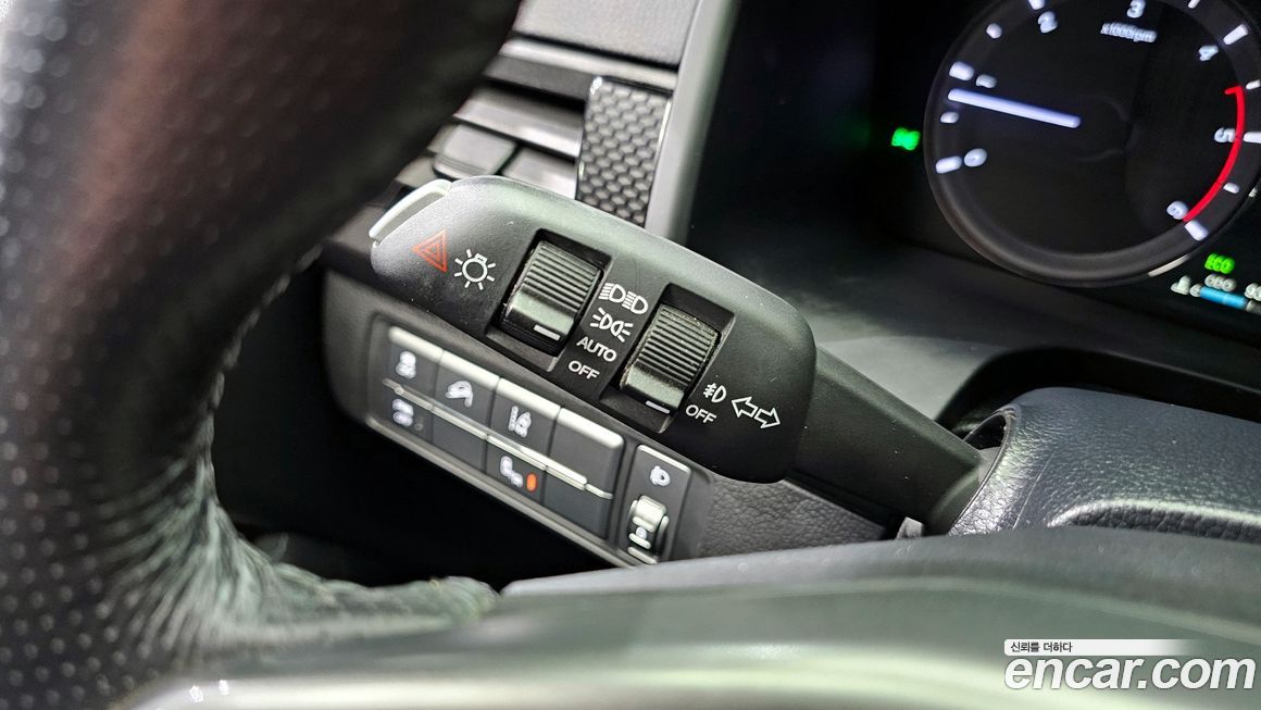 KG_Mobility_Ssangyong Rexton 2020