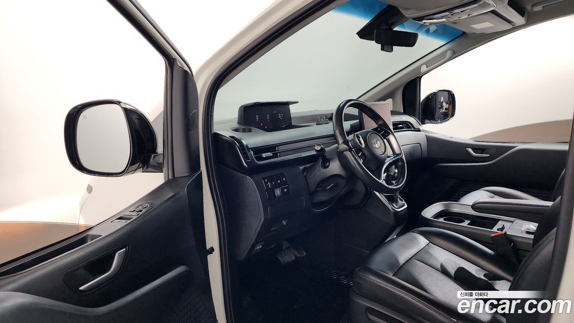 Hyundai Staria 2022