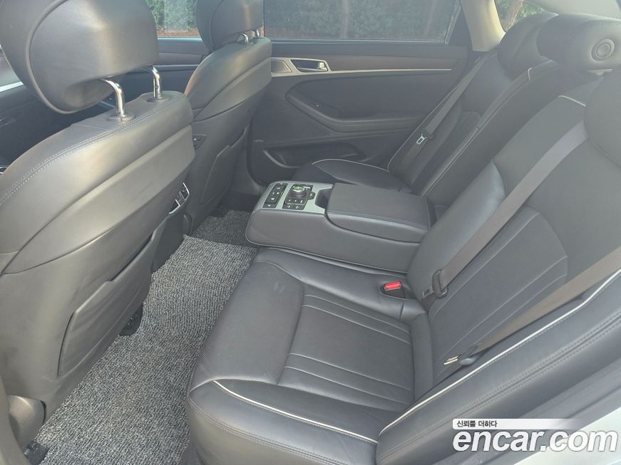 Genesis G80 2017