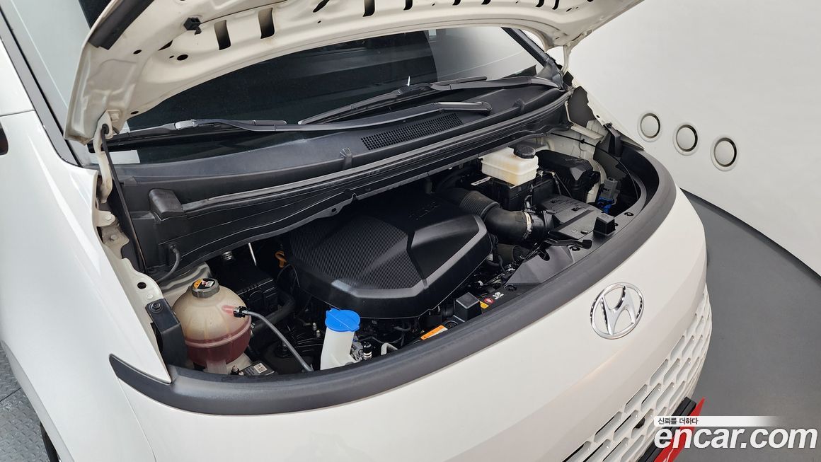 Hyundai Staria 2022