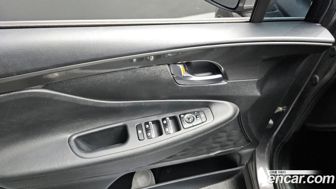 Hyundai Santafe 2022