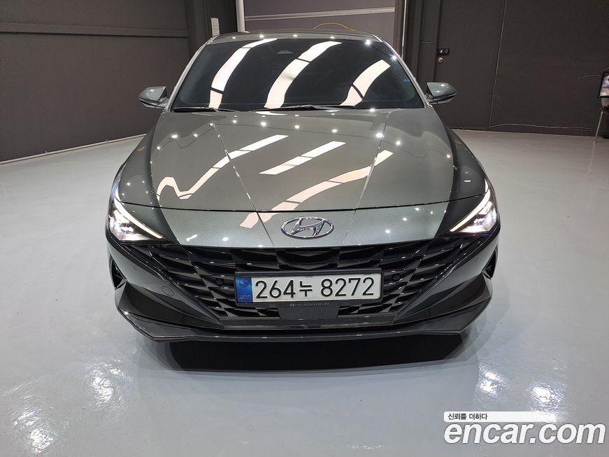 Hyundai AVANTE 2021