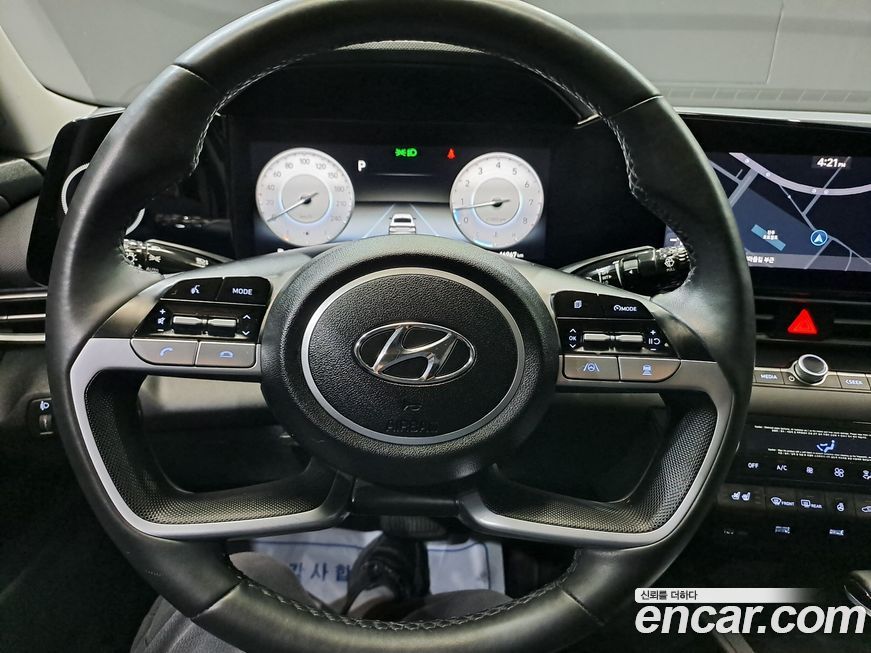 Hyundai AVANTE 2021