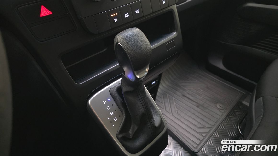 Hyundai Staria 2023
