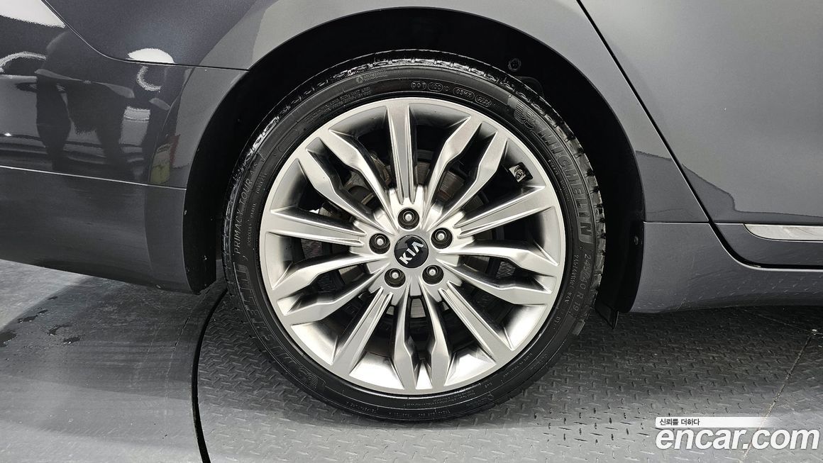 Kia K7 2020