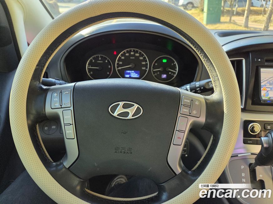 Hyundai Starex 2016