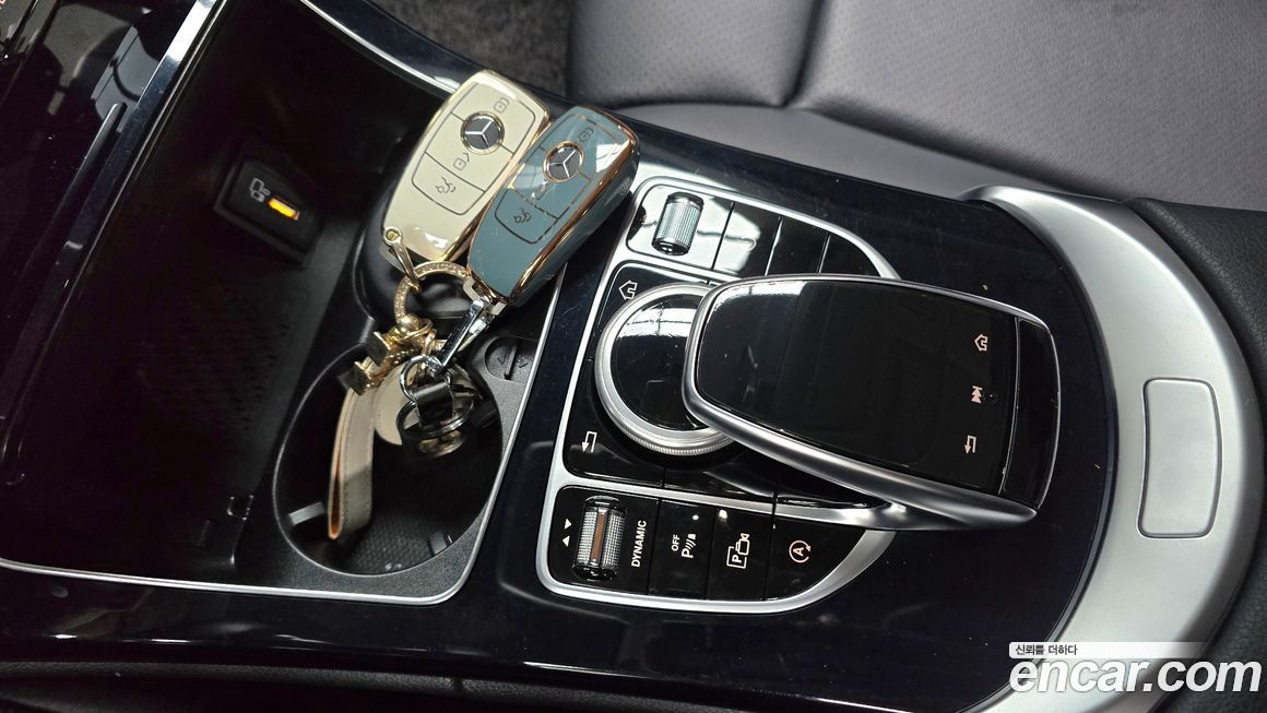 Mercedes-Benz C-Class 2020