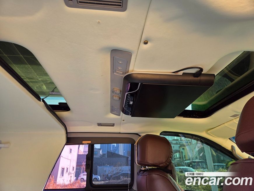 Hyundai Starex 2016