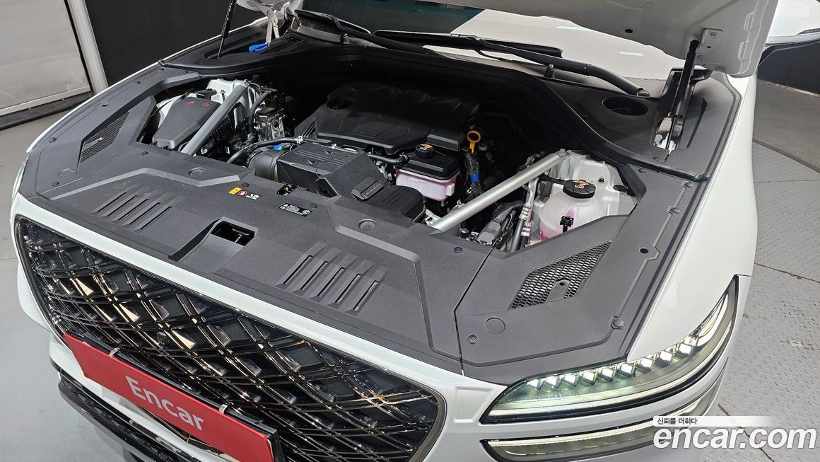 Genesis GV70 2025