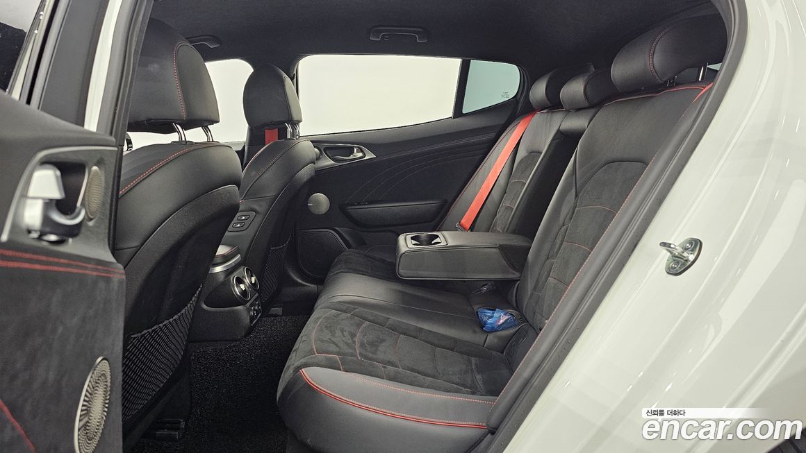 Kia Stinger 2023