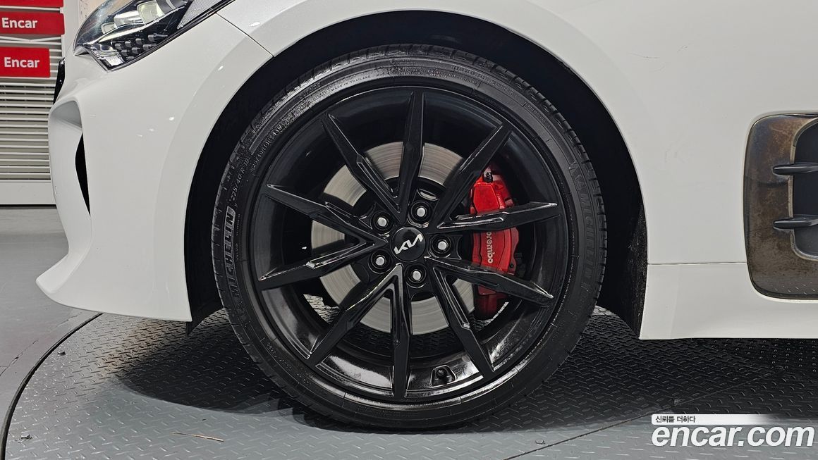 Kia Stinger 2023