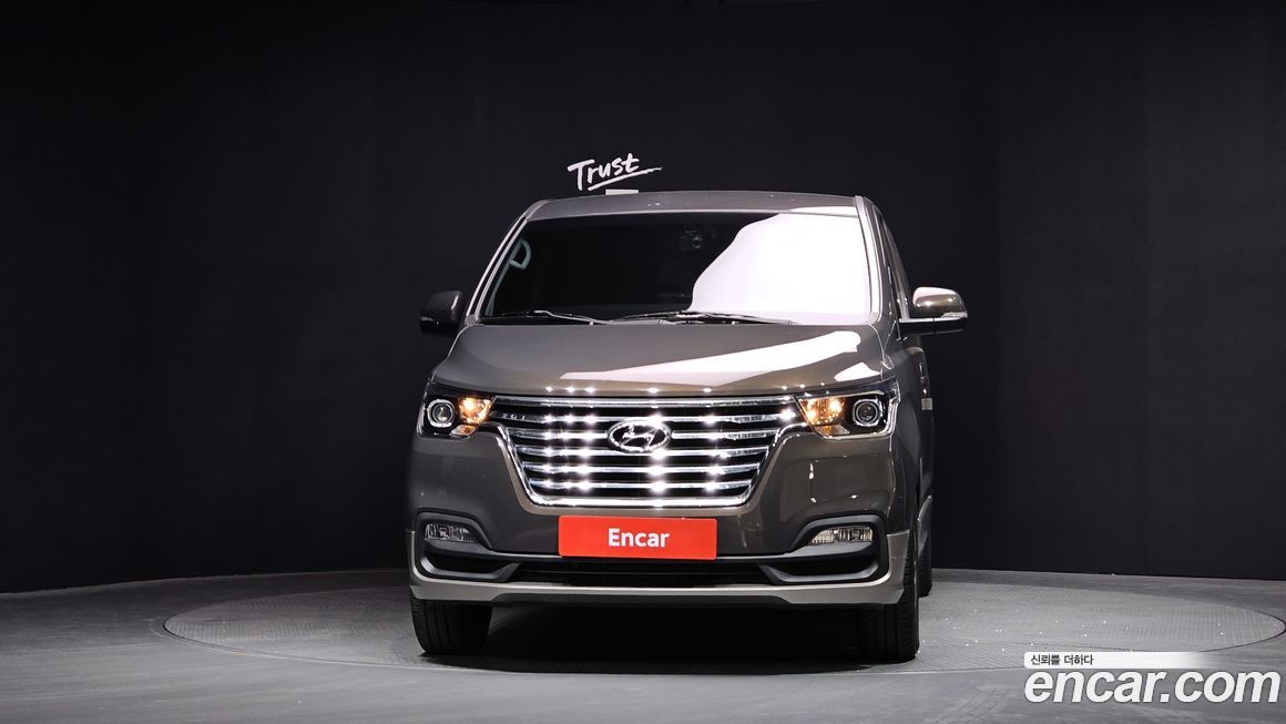 Hyundai Starex 2019