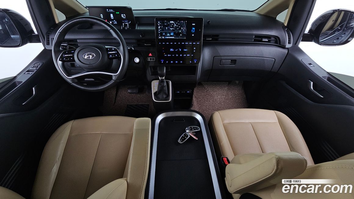 Hyundai Staria 2023