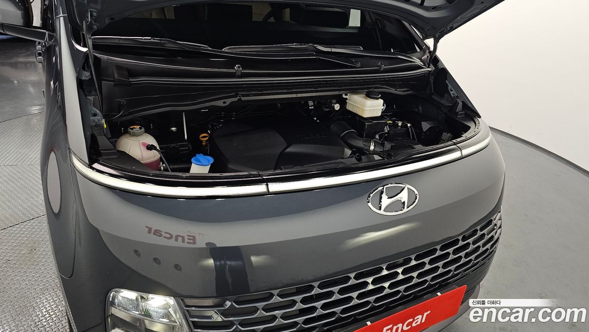 Hyundai Staria 2023