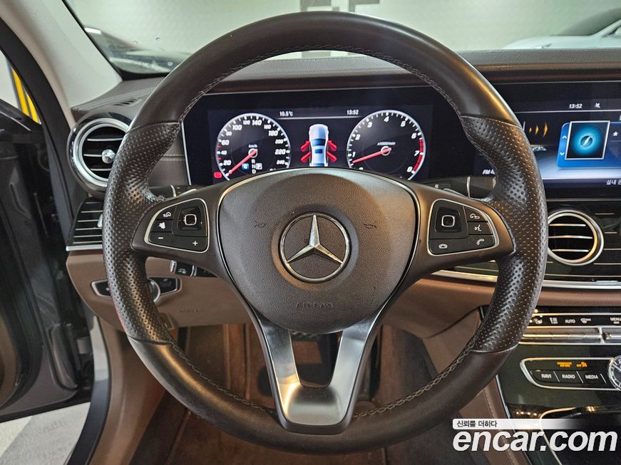 Mercedes-Benz E-Class 2017