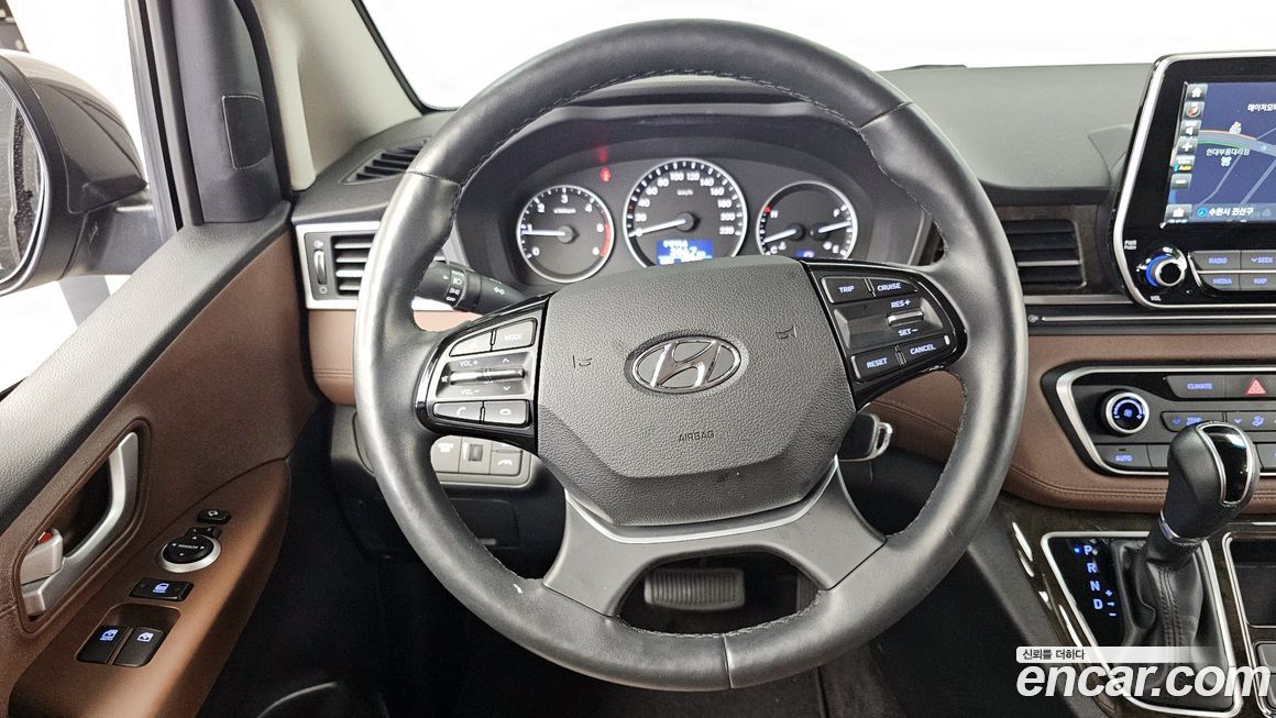 Hyundai Starex 2019