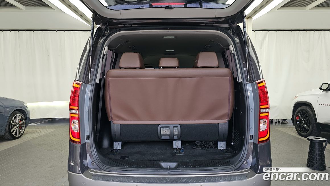 Hyundai Starex 2019