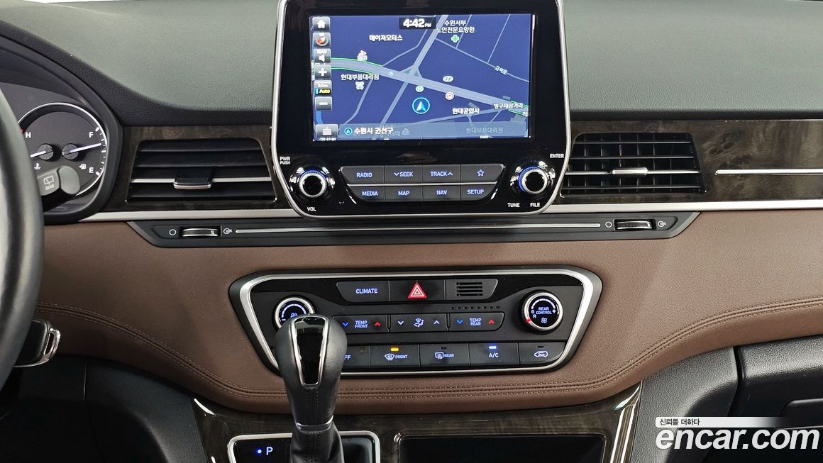 Hyundai Starex 2019