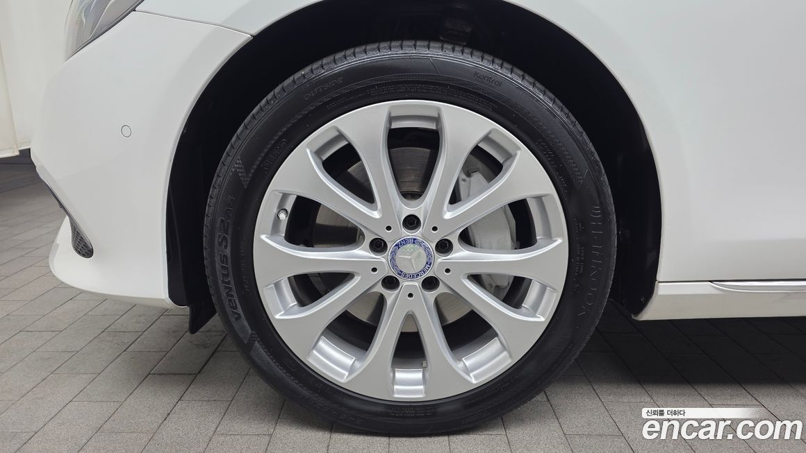 Mercedes-Benz E-Class 2017