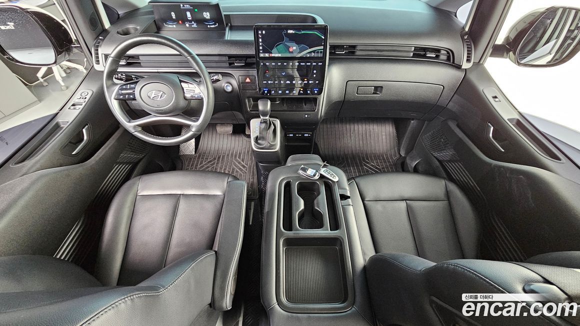 Hyundai Staria 2023