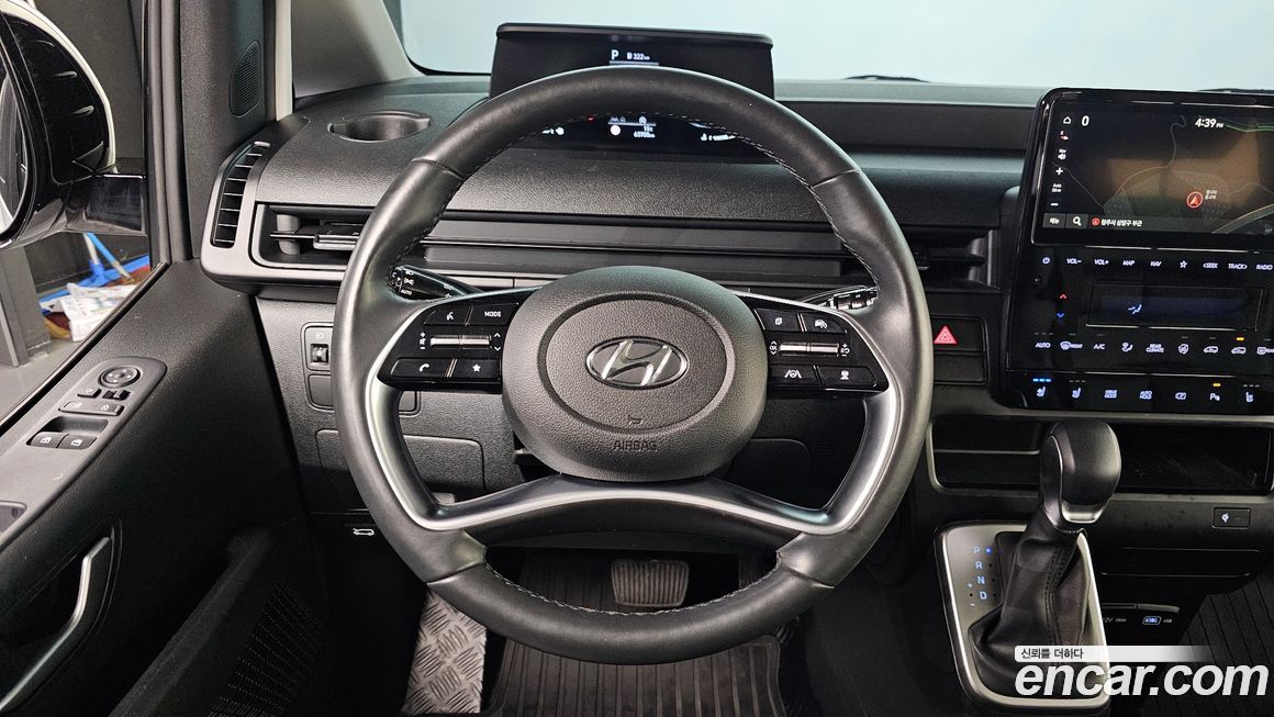 Hyundai Staria 2023