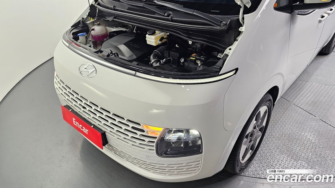 Hyundai Staria 2023