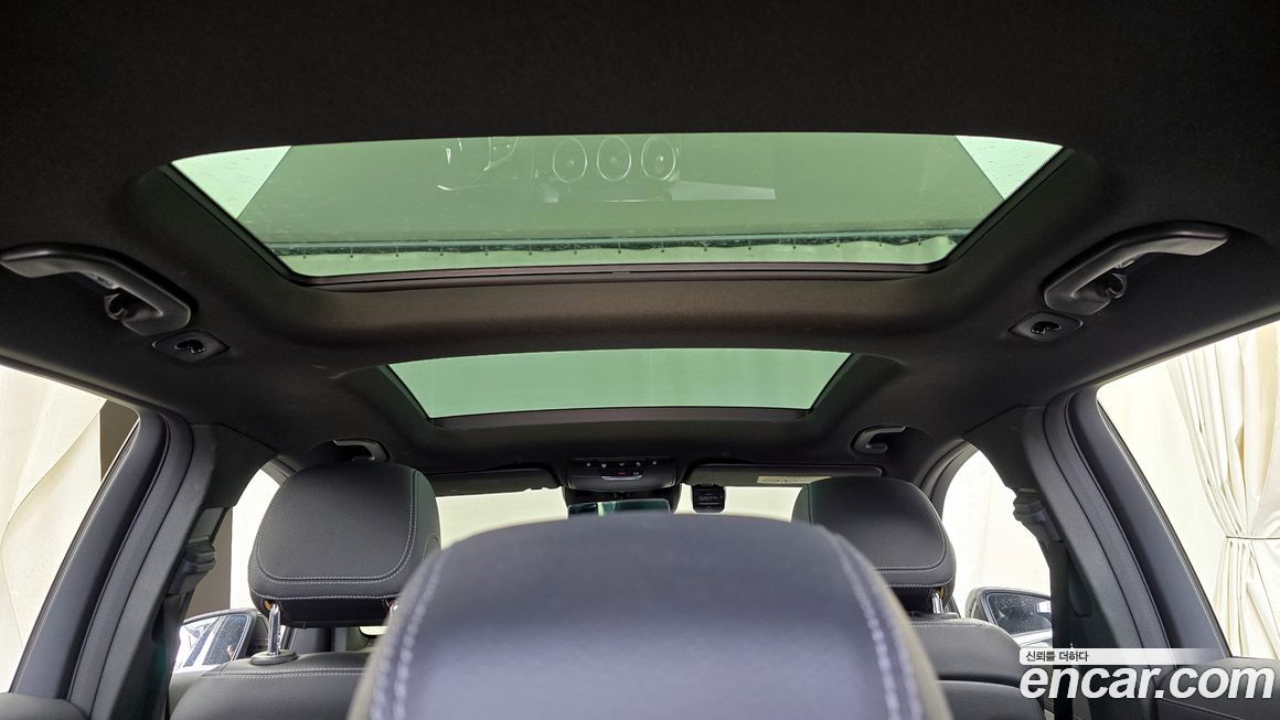 Mercedes-Benz GLC-Class 2021