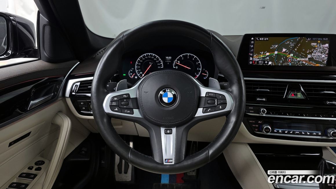 BMW 5-Series 2019