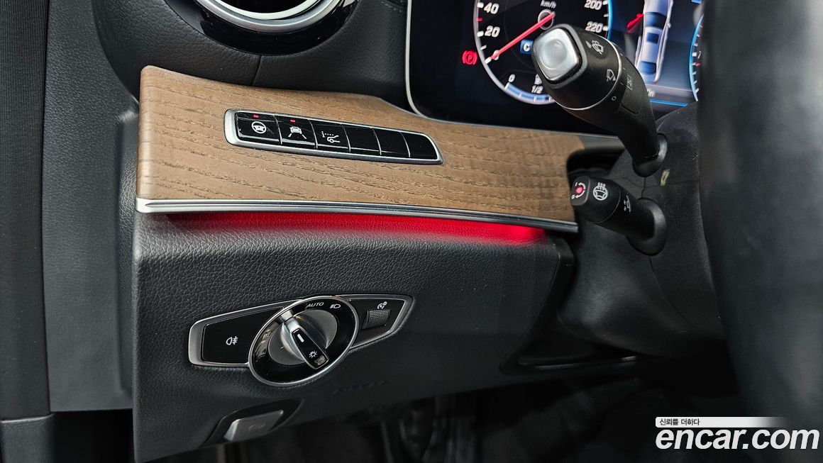 Mercedes-Benz E-Class 2020