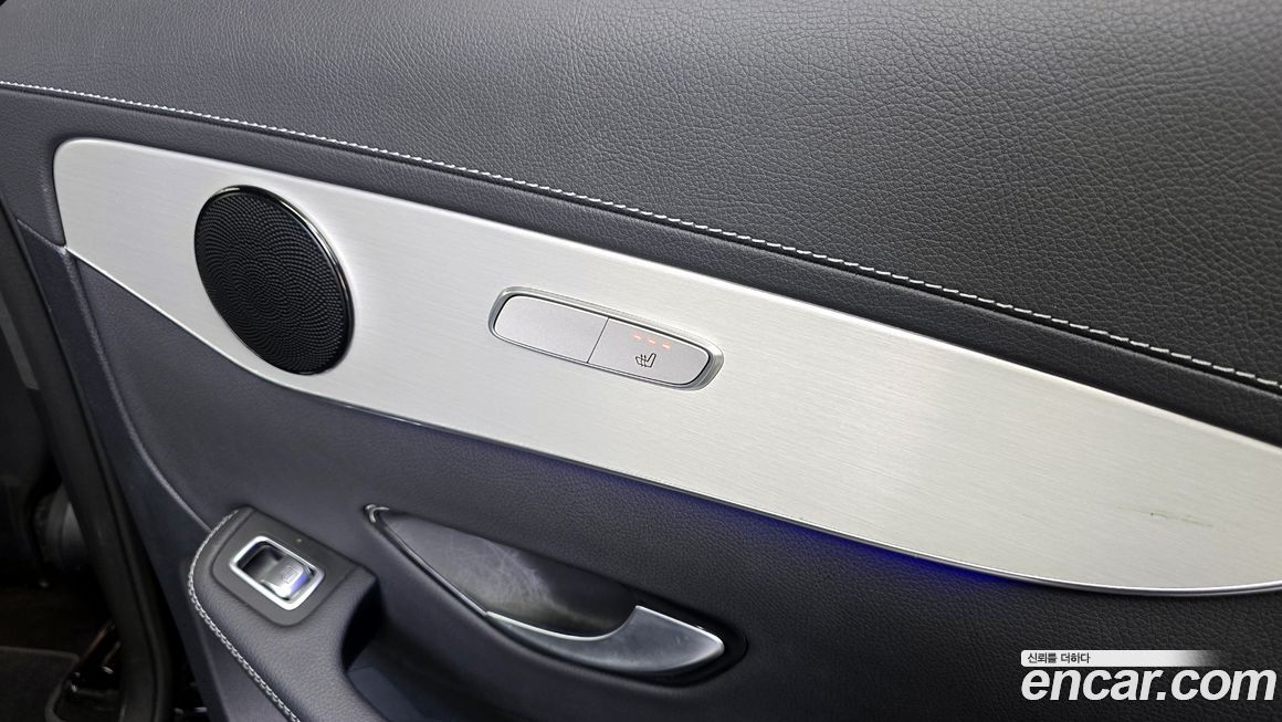 Mercedes-Benz GLC-Class 2021