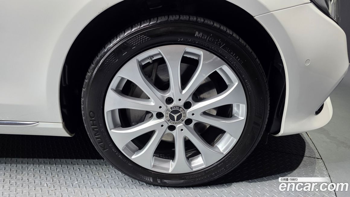 Mercedes-Benz E-Class 2020