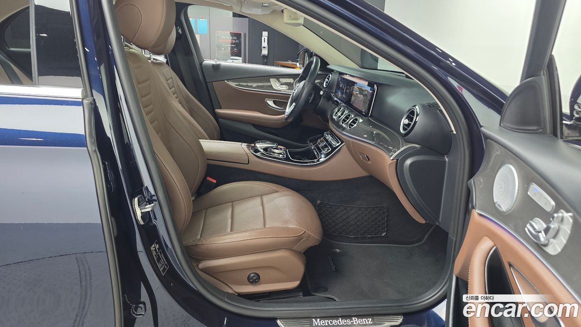 Mercedes-Benz E-Class 2020