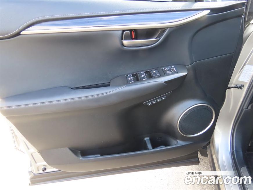 Lexus NX 2018