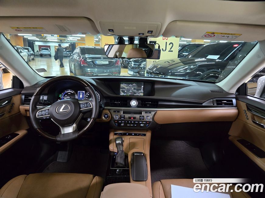 Lexus ES 2018