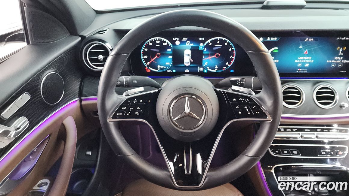 Mercedes-Benz E-Class 2022