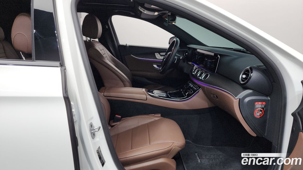 Mercedes-Benz E-Class 2022