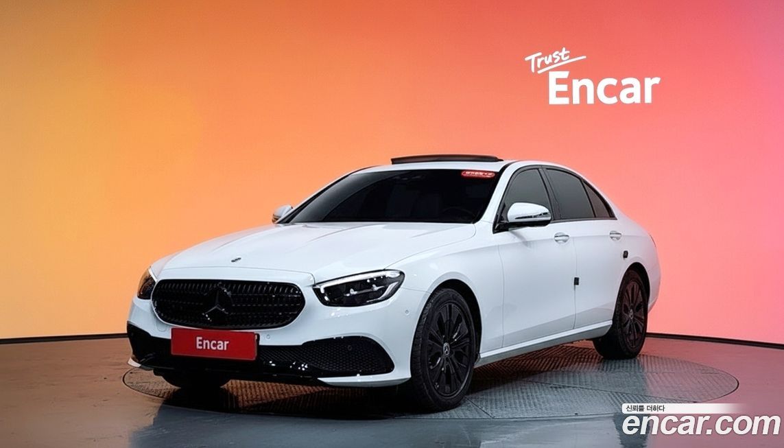 Mercedes-Benz E-Class 2022