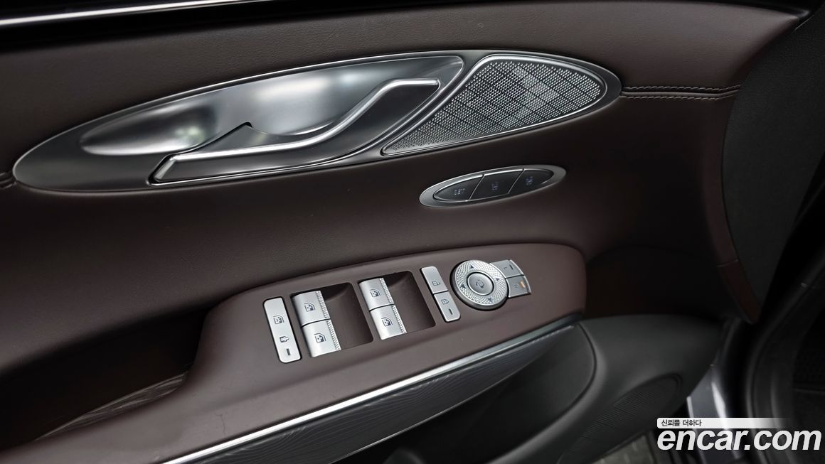 Genesis GV70 2021