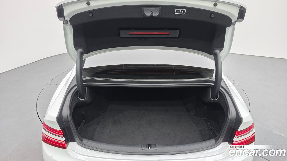Genesis G80 2024