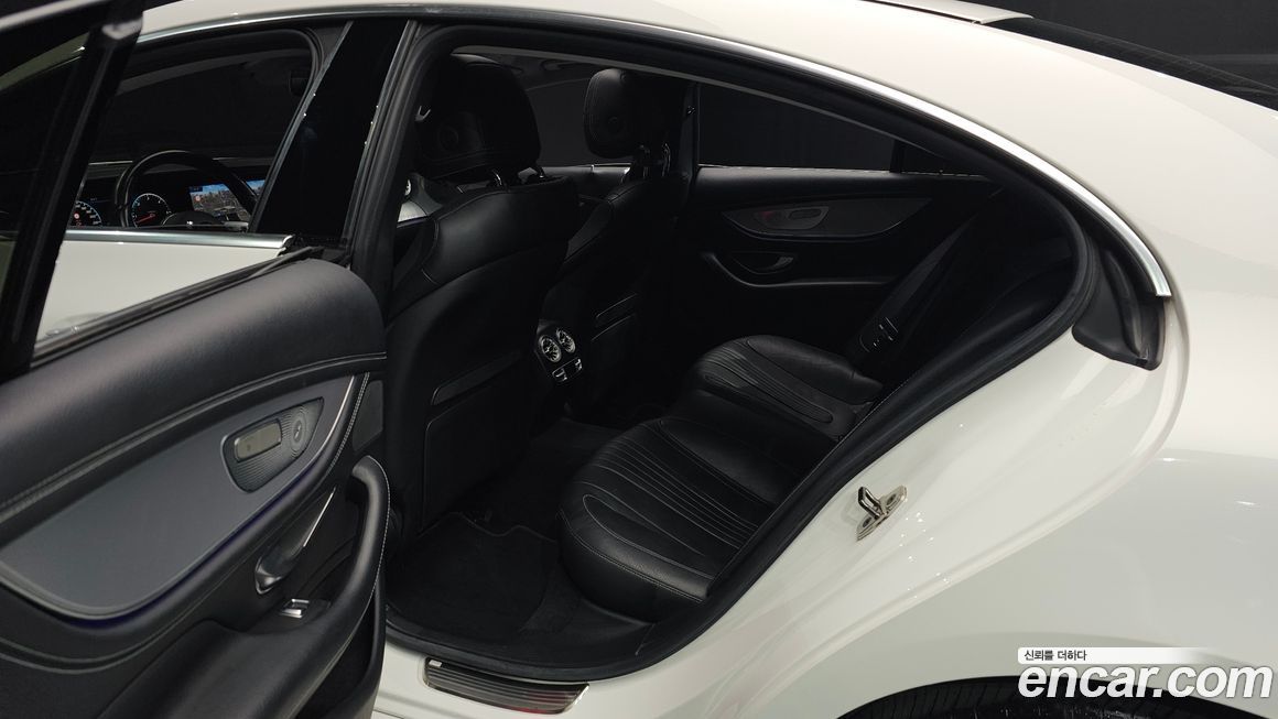 Mercedes-Benz CLS-Class 2019