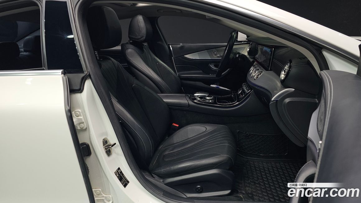 Mercedes-Benz CLS-Class 2019