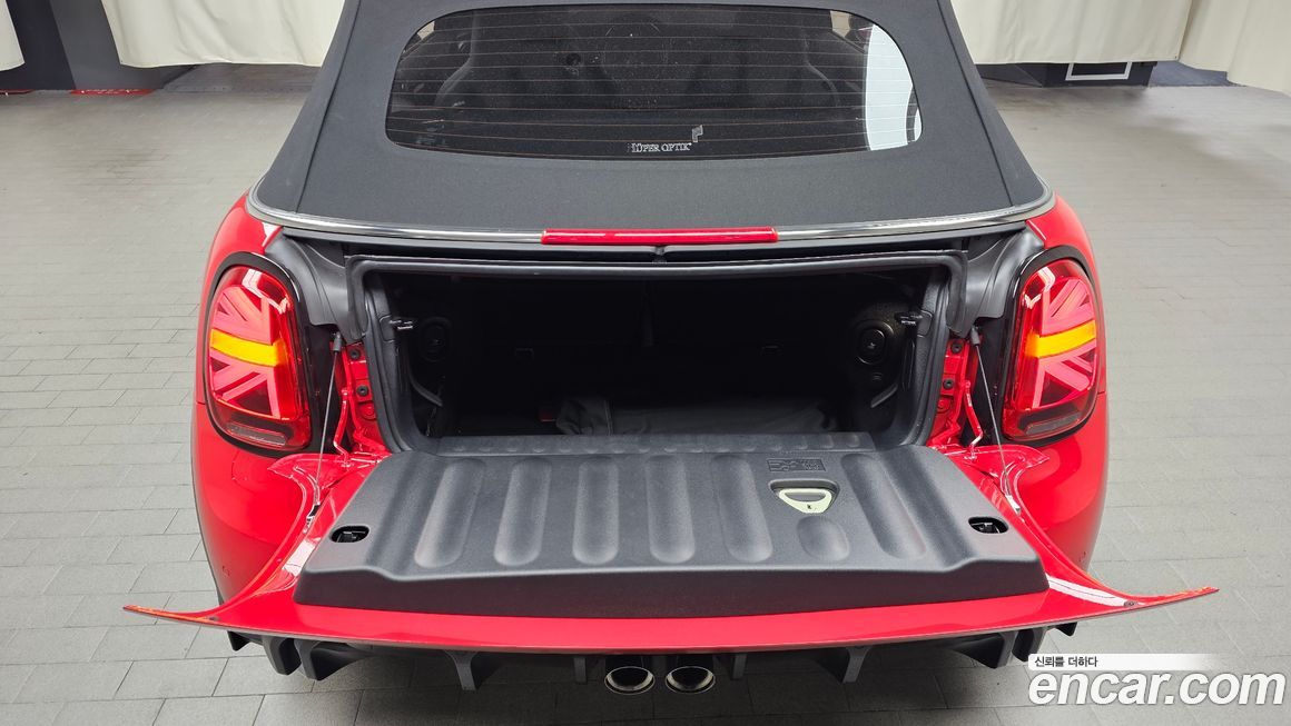 Mini Cooper Convertible 2024