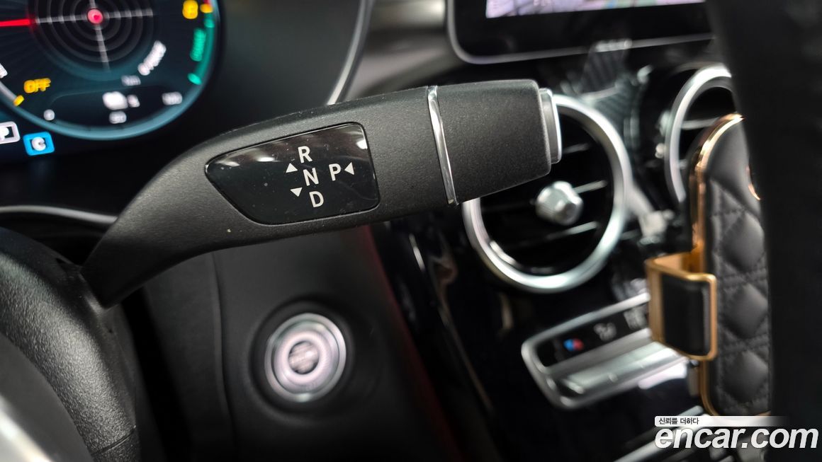 Mercedes-Benz GLC-Class 2021