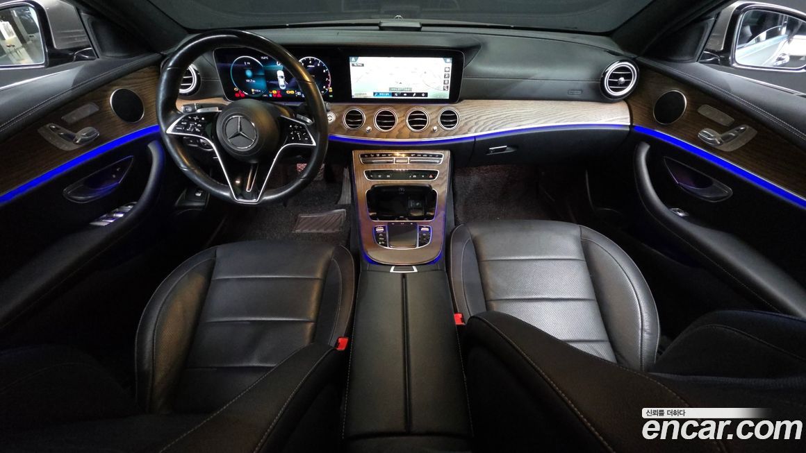 Mercedes-Benz E-Class 2022