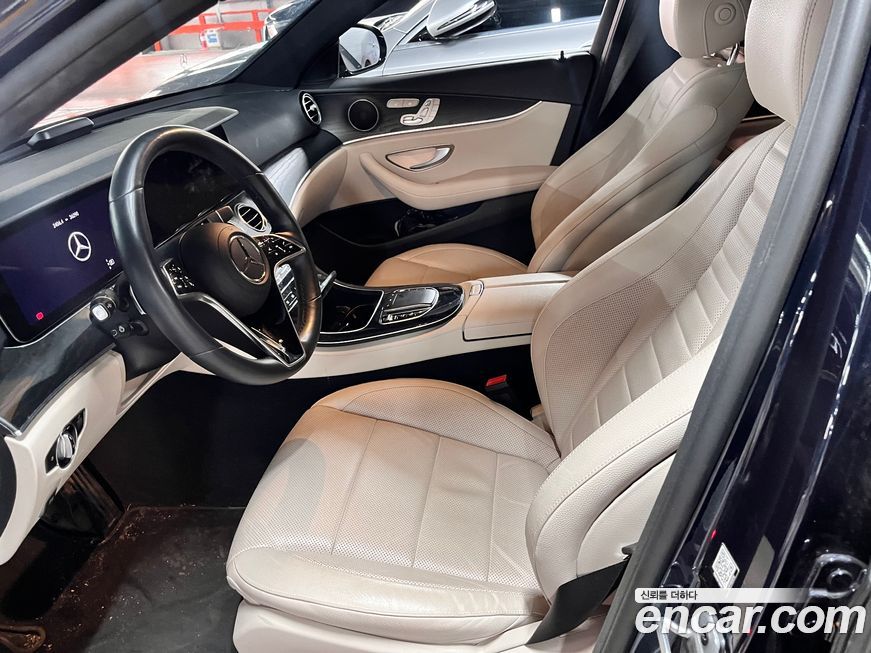 Mercedes-Benz E-Class 2022