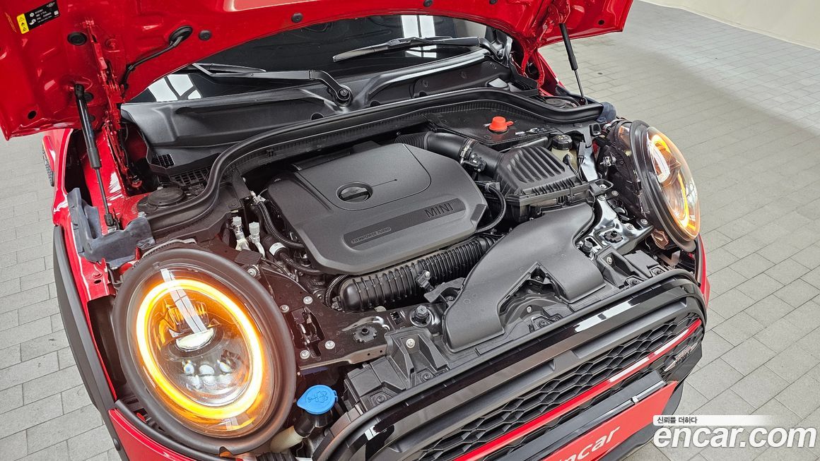 Mini Cooper Convertible 2024