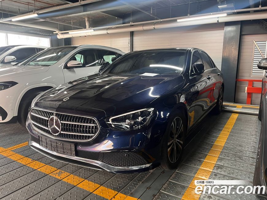 Mercedes-Benz E-Class 2022