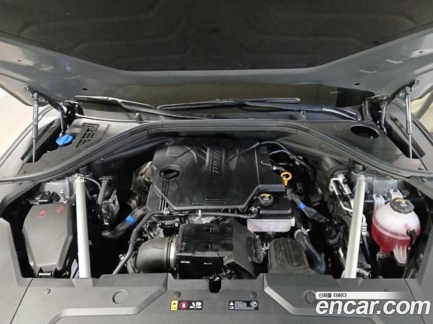 Genesis GV70 2025