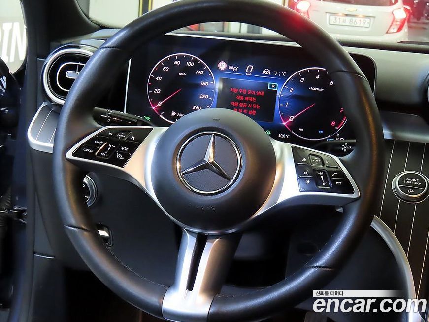 Mercedes-Benz C-Class 2024